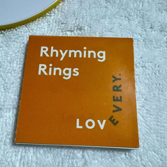 New Lovevery Rhyming Rings -Montessori - Picture 3 of 11